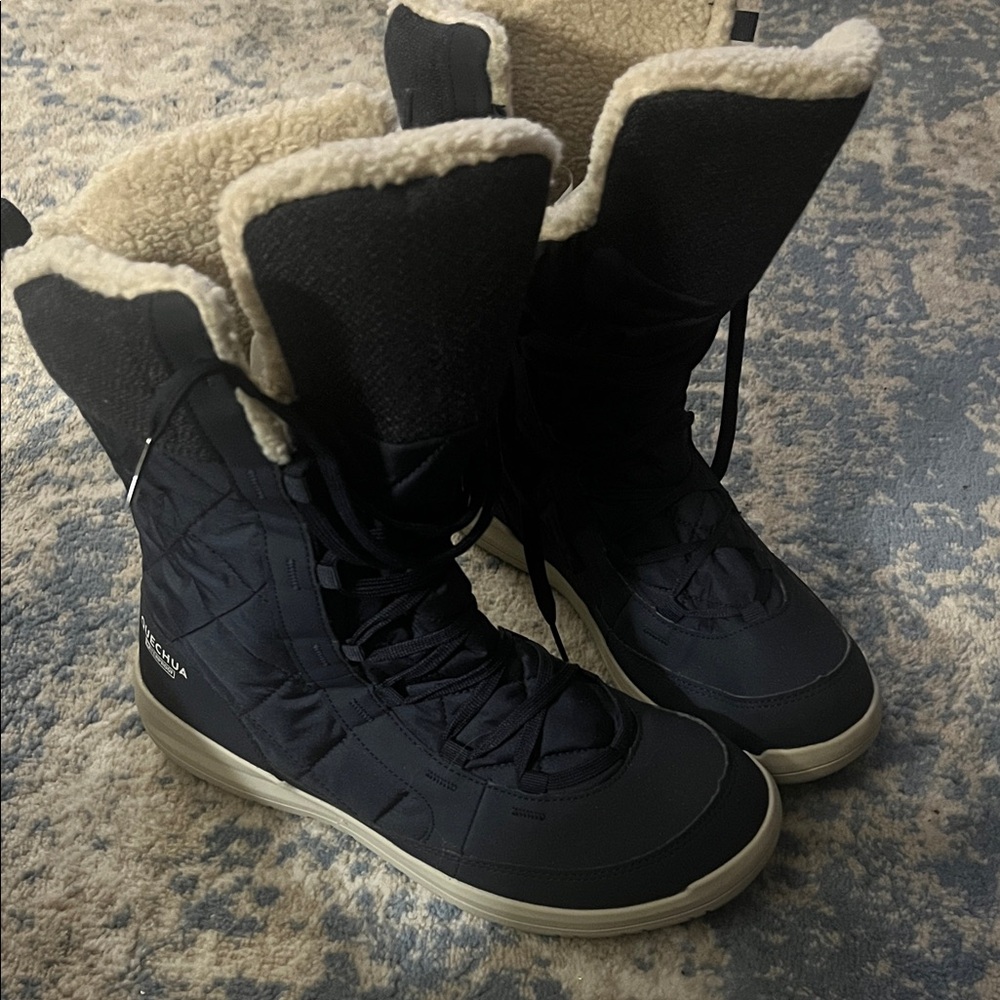 Quechua Black and Cream Winter Boots